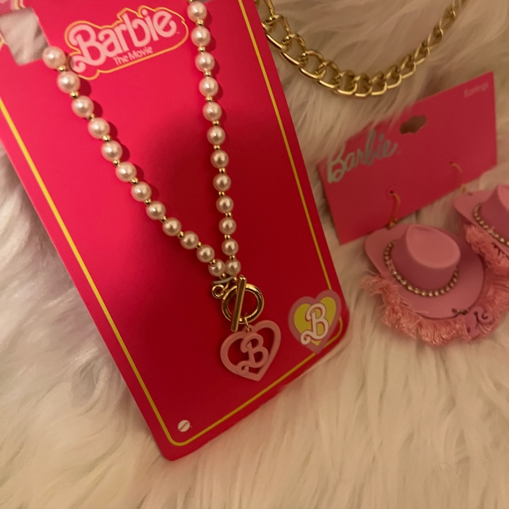 NWT Barbie Hot Pink Fuzzy Mini Crossbody Bag, Barbie Cowboy Hat Earrings - Picture 9 of 11